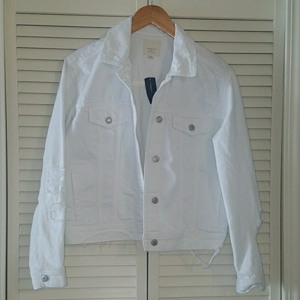 American Eagle white denim jacket